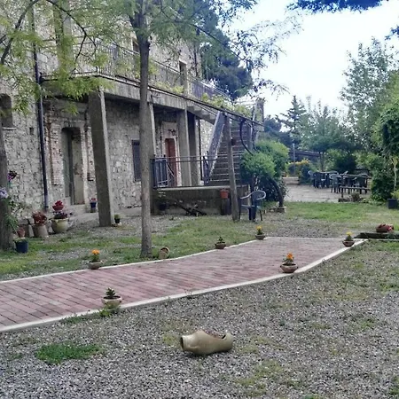Agriturismo Masseria Tufaro Çiftlik konaklama *
